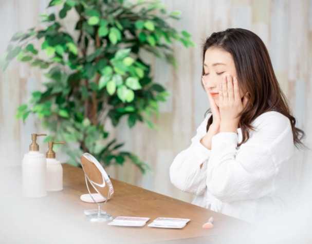谷胱甘肽与肌肽，护肤配方里的守护者